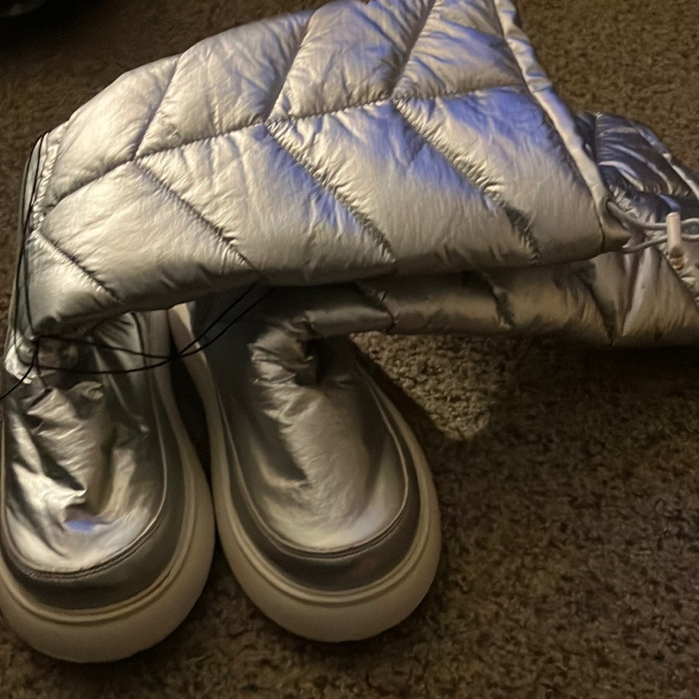 Silver Quilted snow silver Shoes